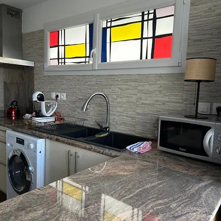 Pink Tropical Champagne Reims