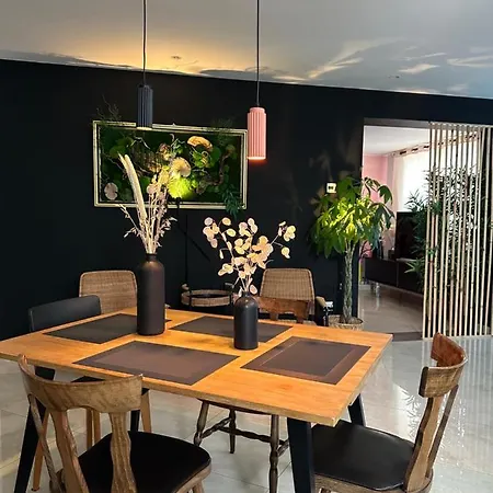 Pink Tropical Champagne Reims