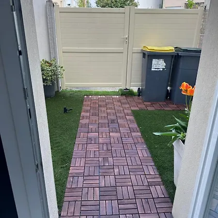 Pink Tropical Champagne * Reims