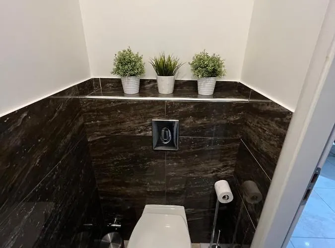 Pink Tropical Champagne شقة