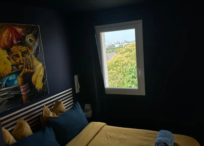 Pink Tropical Champagne شقة