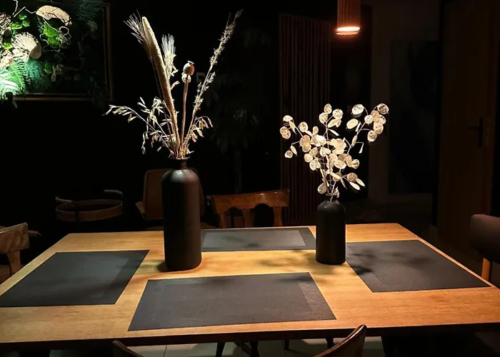 Pink Tropical Champagne * ריימס