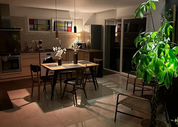 شقة Pink Tropical Champagne *